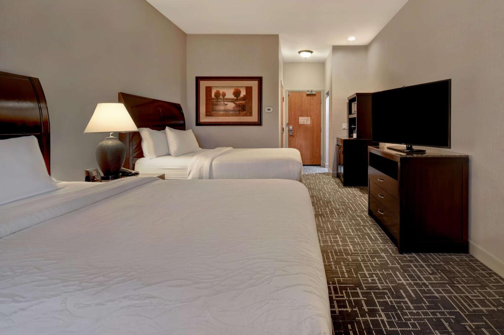 Hilton Garden Inn טווין פולס מראה חיצוני תמונה