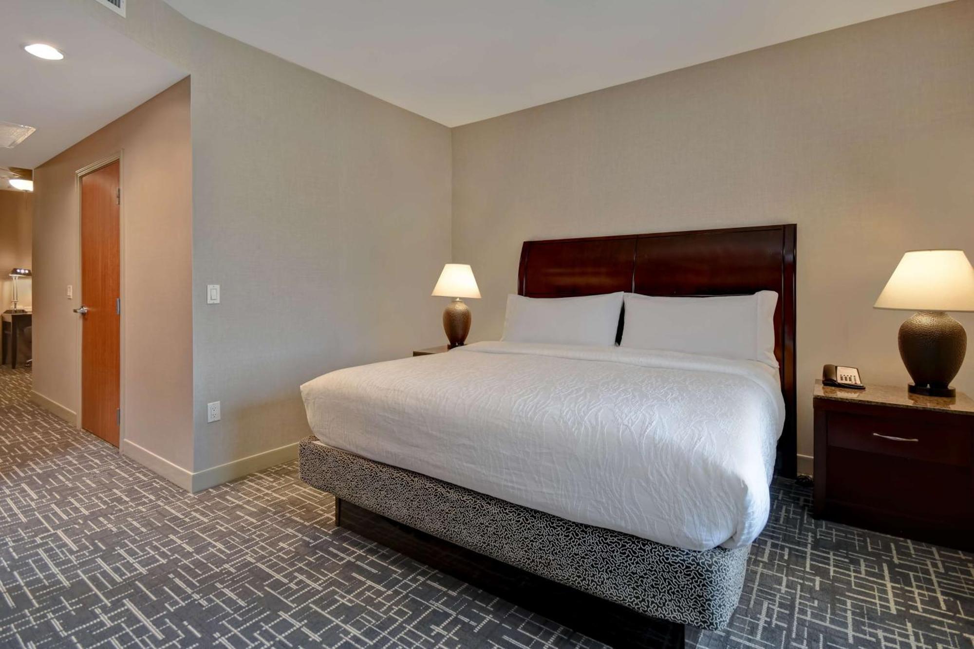 Hilton Garden Inn טווין פולס מראה חיצוני תמונה
